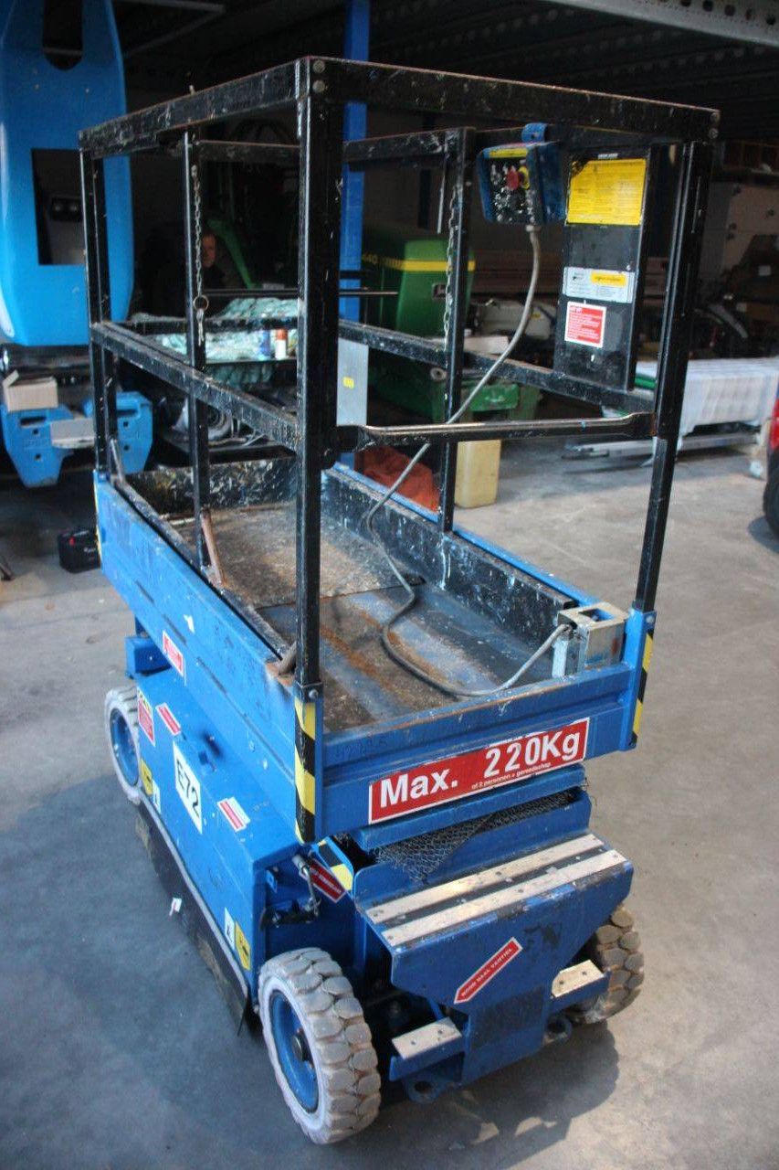 Scherenbühne Holland Lift MINISTAR Z-45EL8 Elektrisch 6,5 m 2000