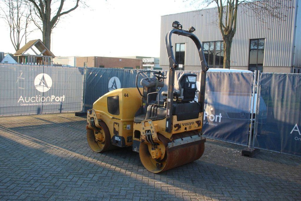 Tandem roller Volvo DD25 Diesel 24.8kW 2015