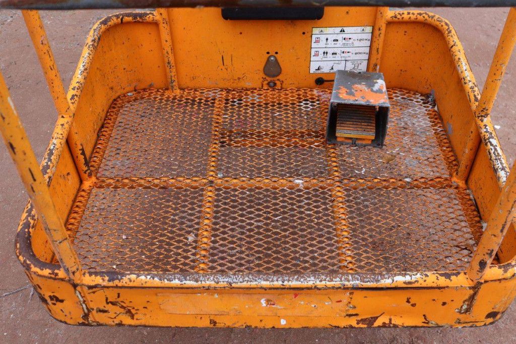 Masthoogwerker ATN PIAF 880R Elektrisch 8.8m 2014