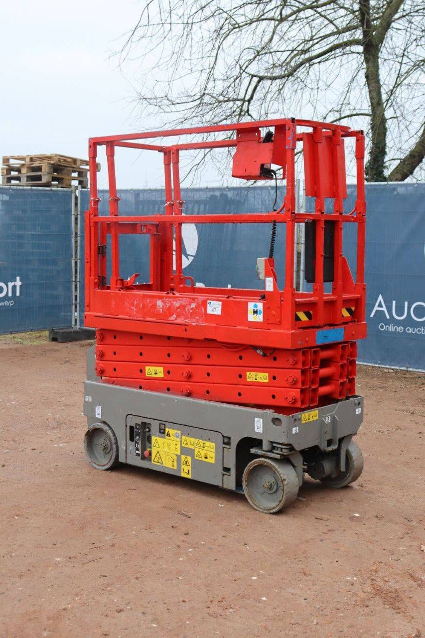 Scissor lift Genie GS-1930 Electric 7.8m 2006