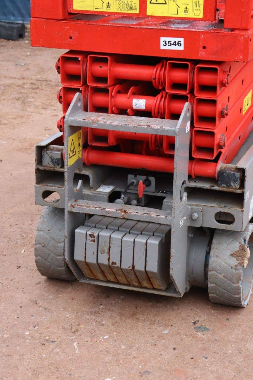 Scissor lift Genie GS-1930 Electric 7.8m 2006