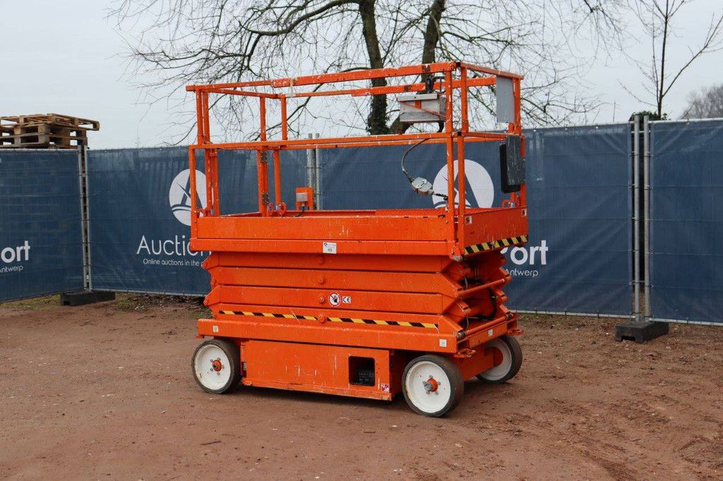 Scissor Lift Skyjack SJ4626 Electric 9.9m 2014