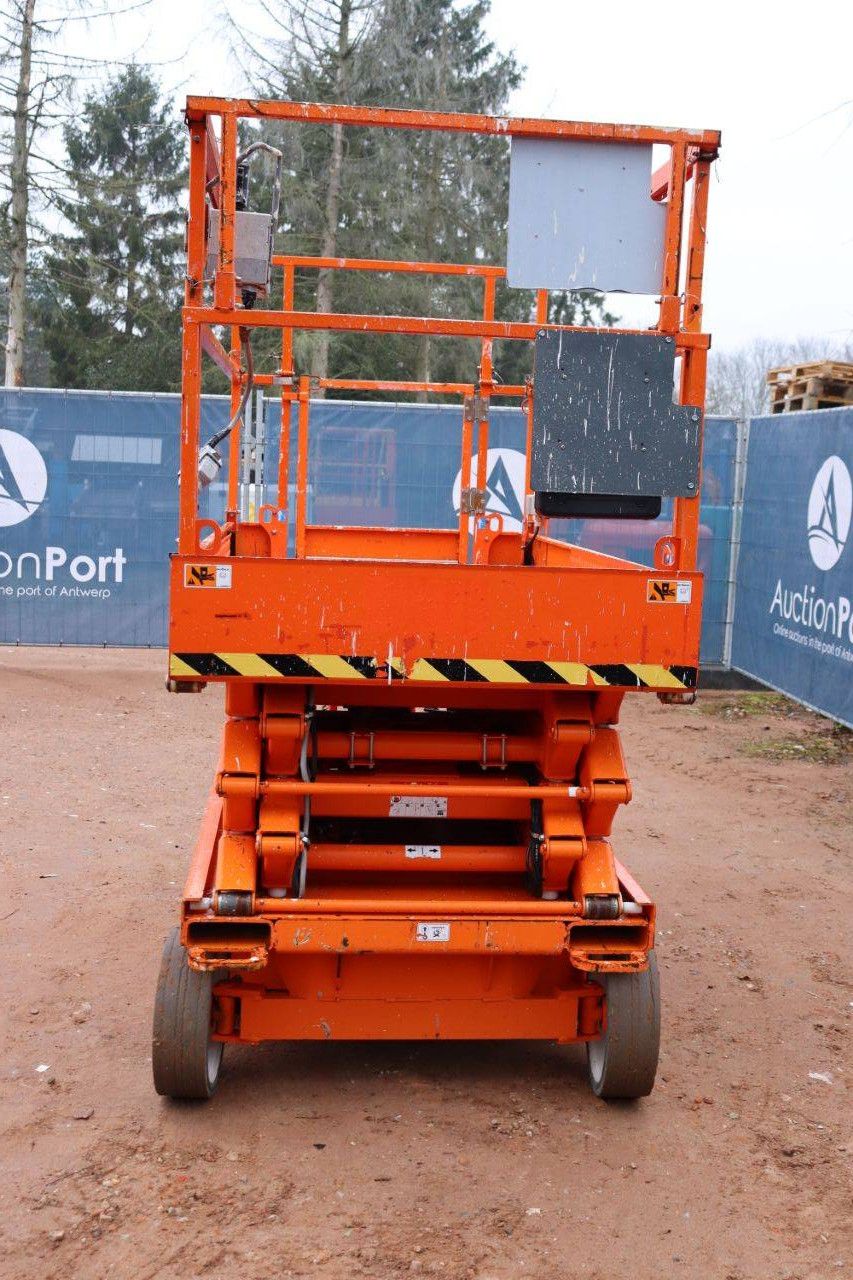 Scissor Lift Skyjack SJ4626 Electric 9.9m 2014