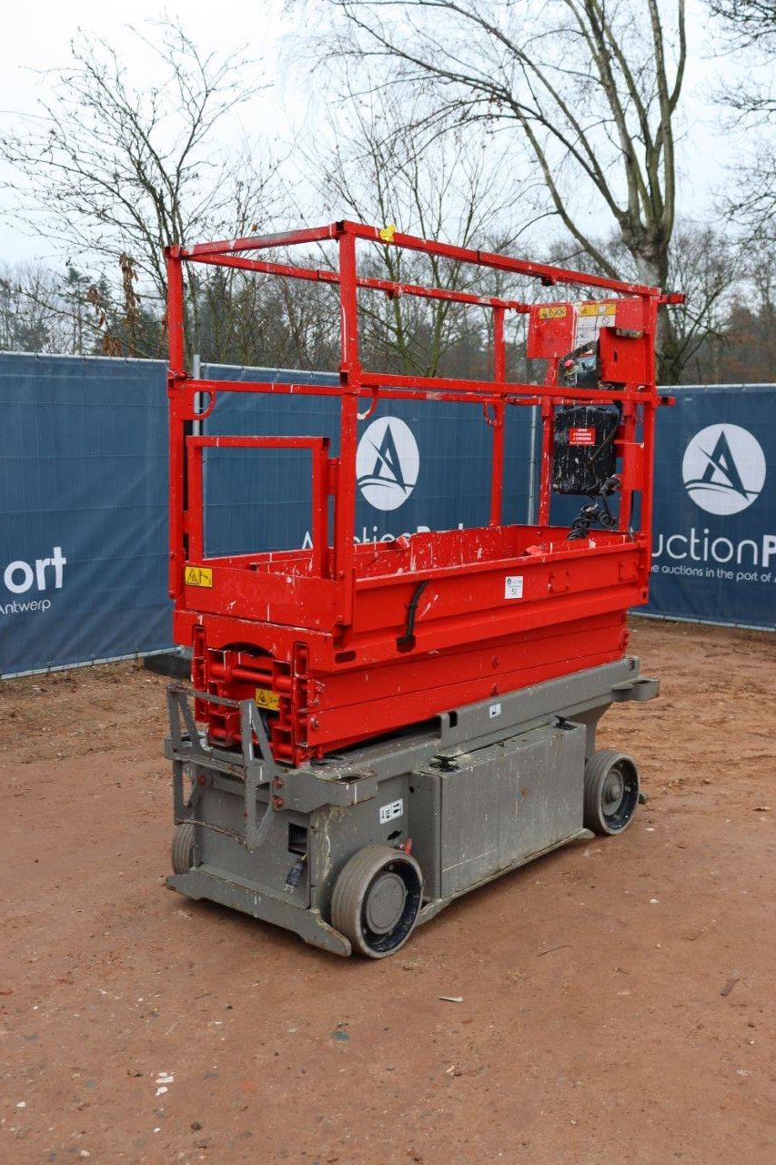 JLG 6RS Electric Scissor Lift 7.8m 2014