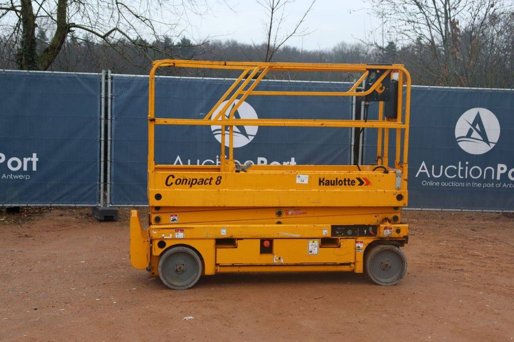 Scherenbühne Haulotte Compact 8 Electric 8m 2012