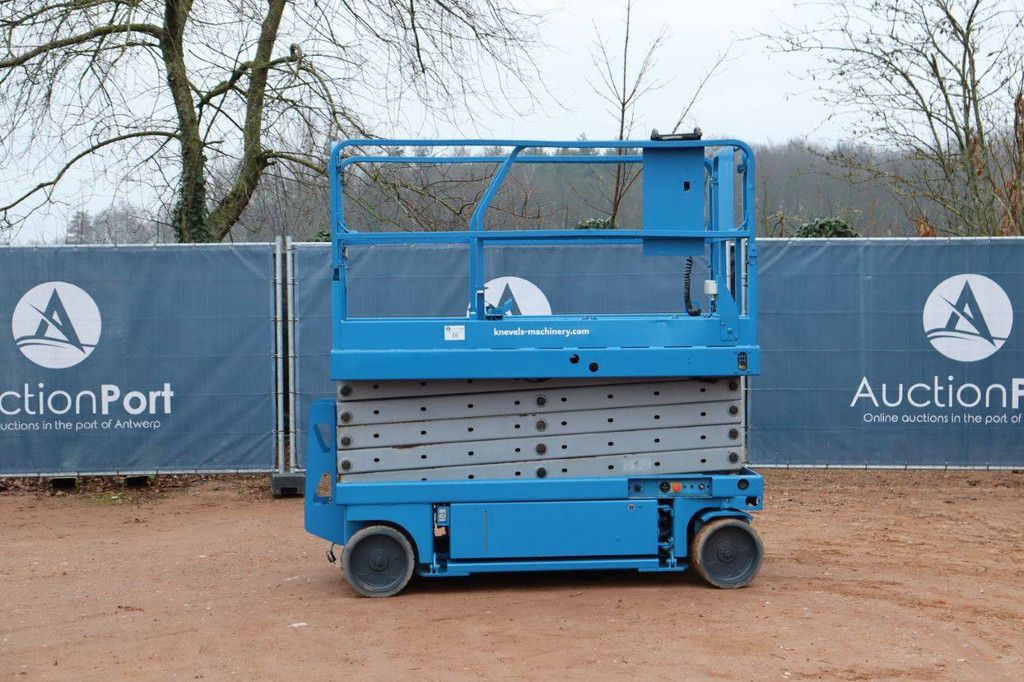 Scherenbühne Genie GS-3246 Elektrisch 11,8 m 2002