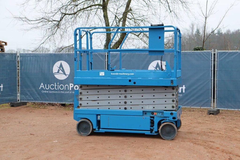 Scherenbühne Genie GS-3246 Elektrisch 11,8 m 2002