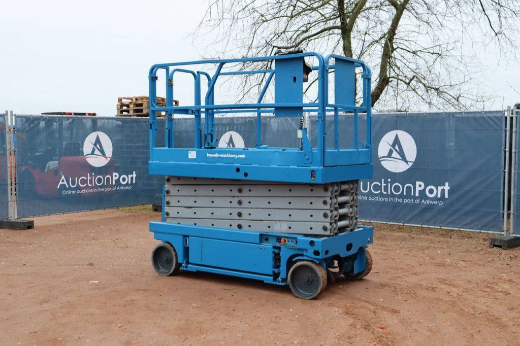 Scherenbühne Genie GS-3246 Elektrisch 11,8 m 2002