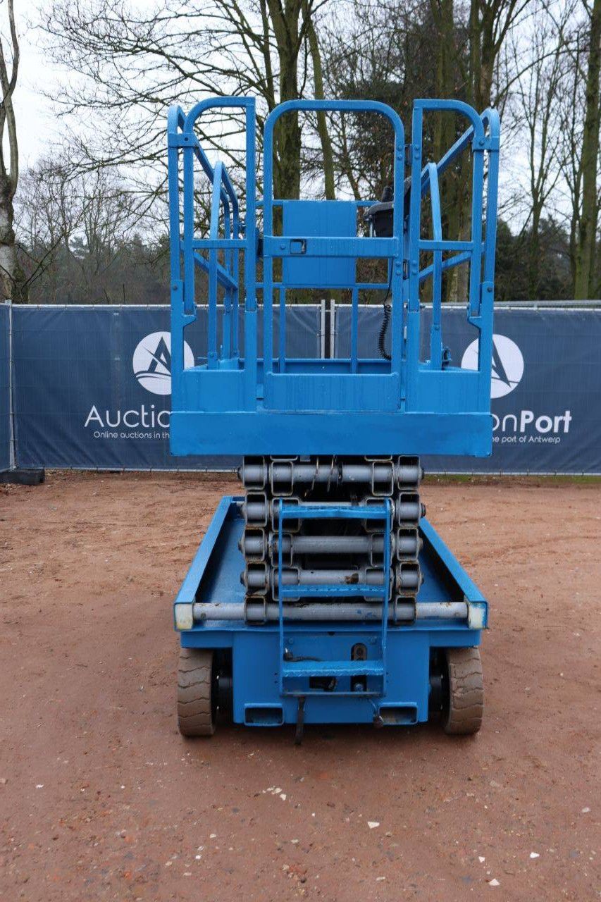 Scherenbühne Genie GS-3246 Elektrisch 11,8 m 2002