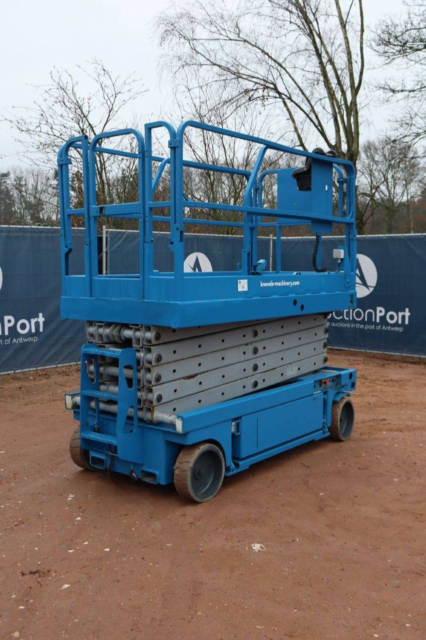 Scherenbühne Genie GS-3246 Elektrisch 11,8 m 2002