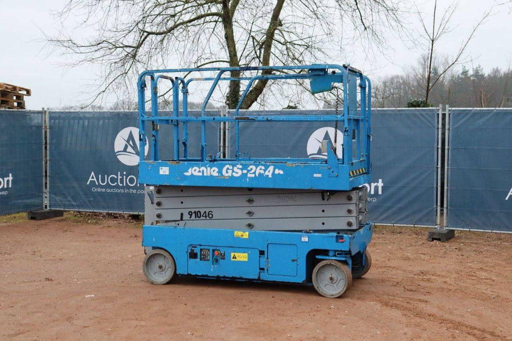Scissor lift Genie GS-2646 Electric 9.92m