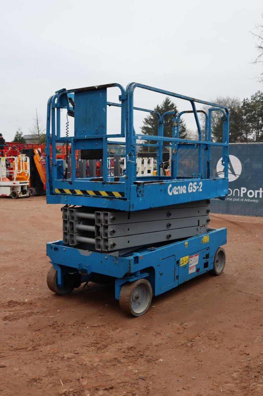 Scissor lift Genie GS-2646 Electric 9.92m