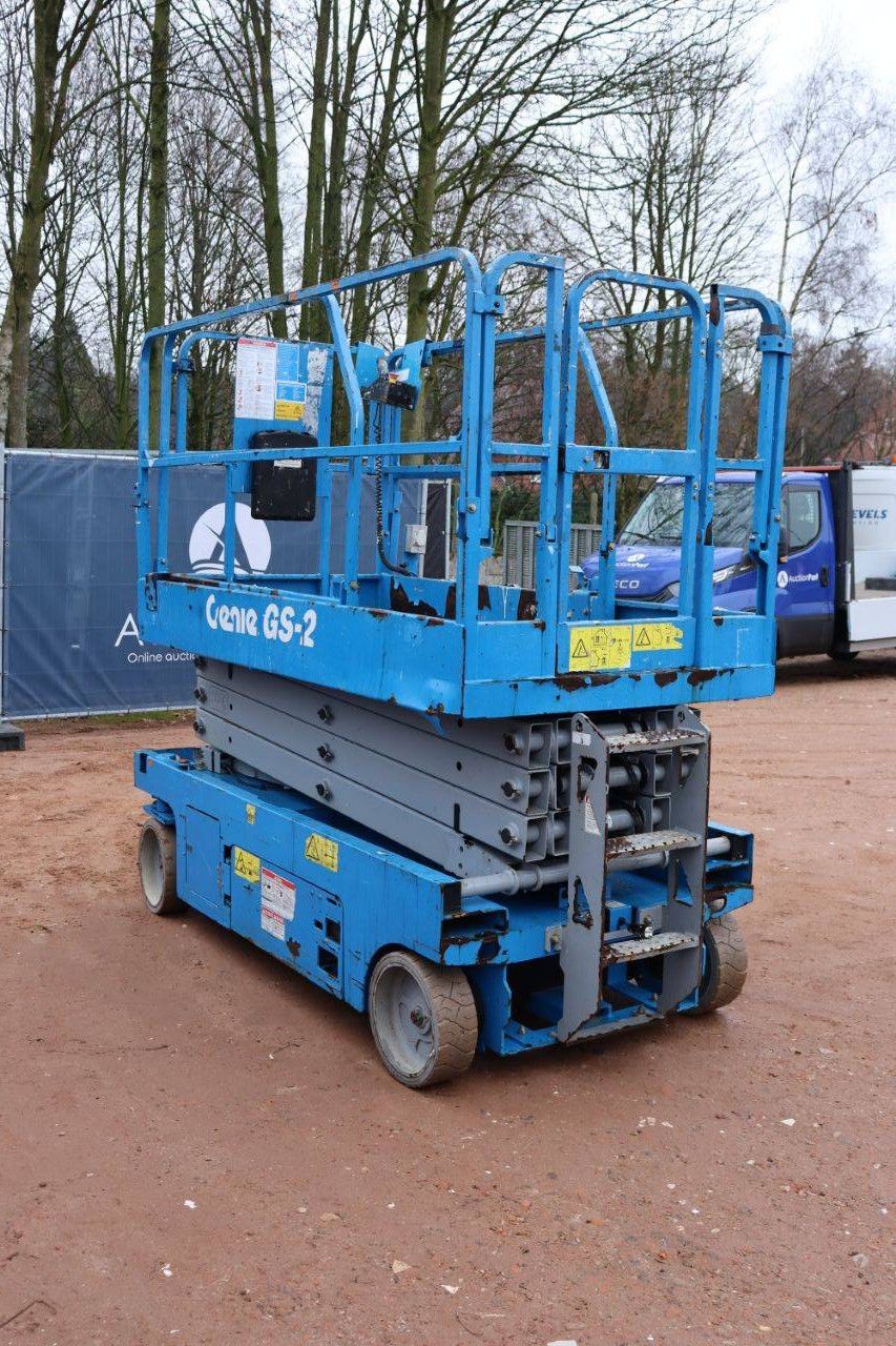 Scissor lift Genie GS-2646 Electric 9.92m