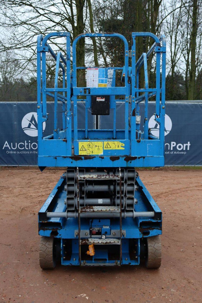 Scissor lift Genie GS-2646 Electric 9.92m