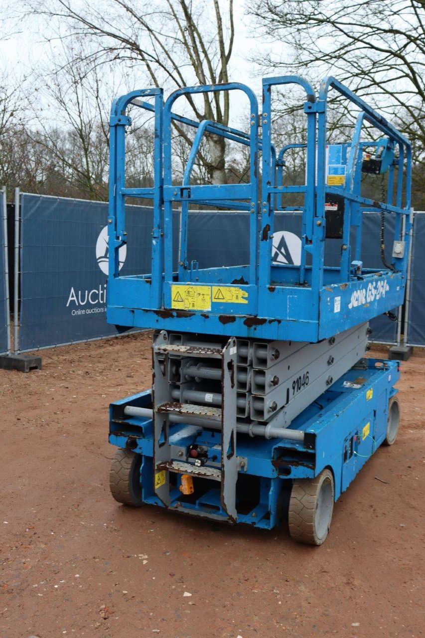 Scissor lift Genie GS-2646 Electric 9.92m