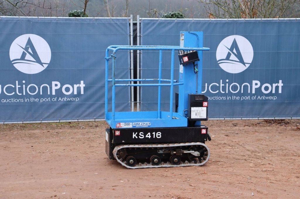 Mast lift Aichi RM04B Electric 5.8m 2005