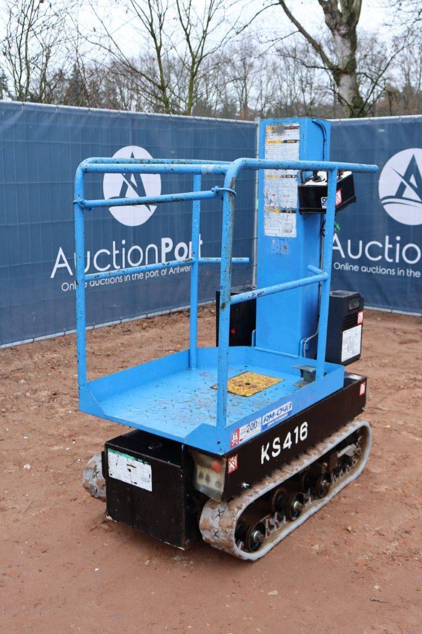 Mast lift Aichi RM04B Electric 5.8m 2005