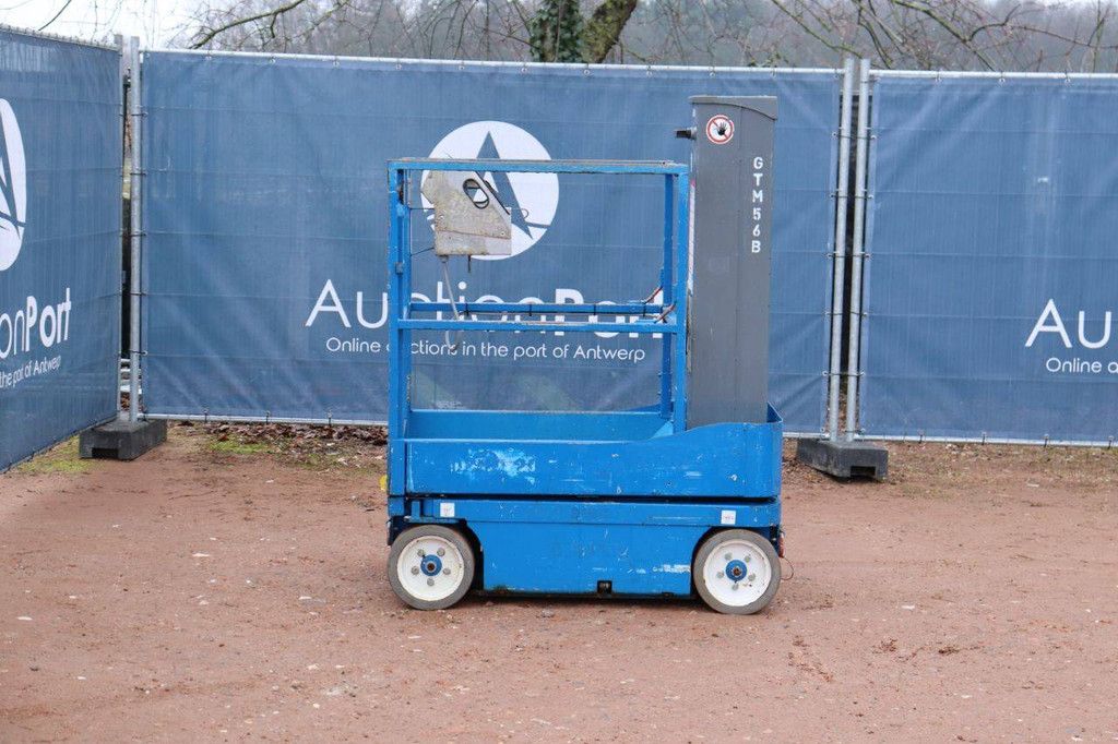 SkyJack SJ12 Electric Mast Lift 5.6m 2015