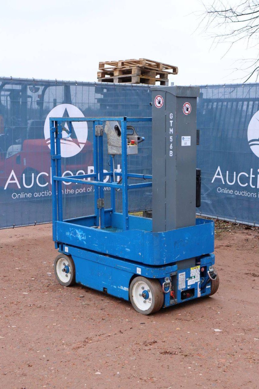 SkyJack SJ12 Electric Mast Lift 5.6m 2015