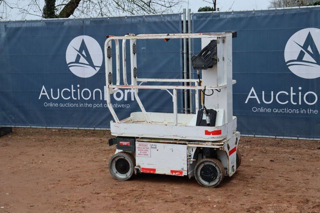 JLG 1230ES Elektrischer Mastlift 5,66 m 2014