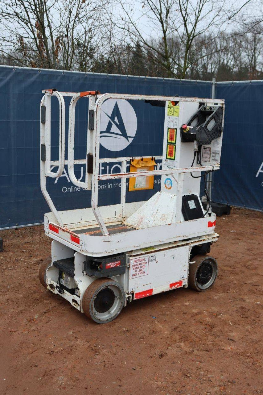 JLG 1230ES Elektrischer Mastlift 5,66 m 2014