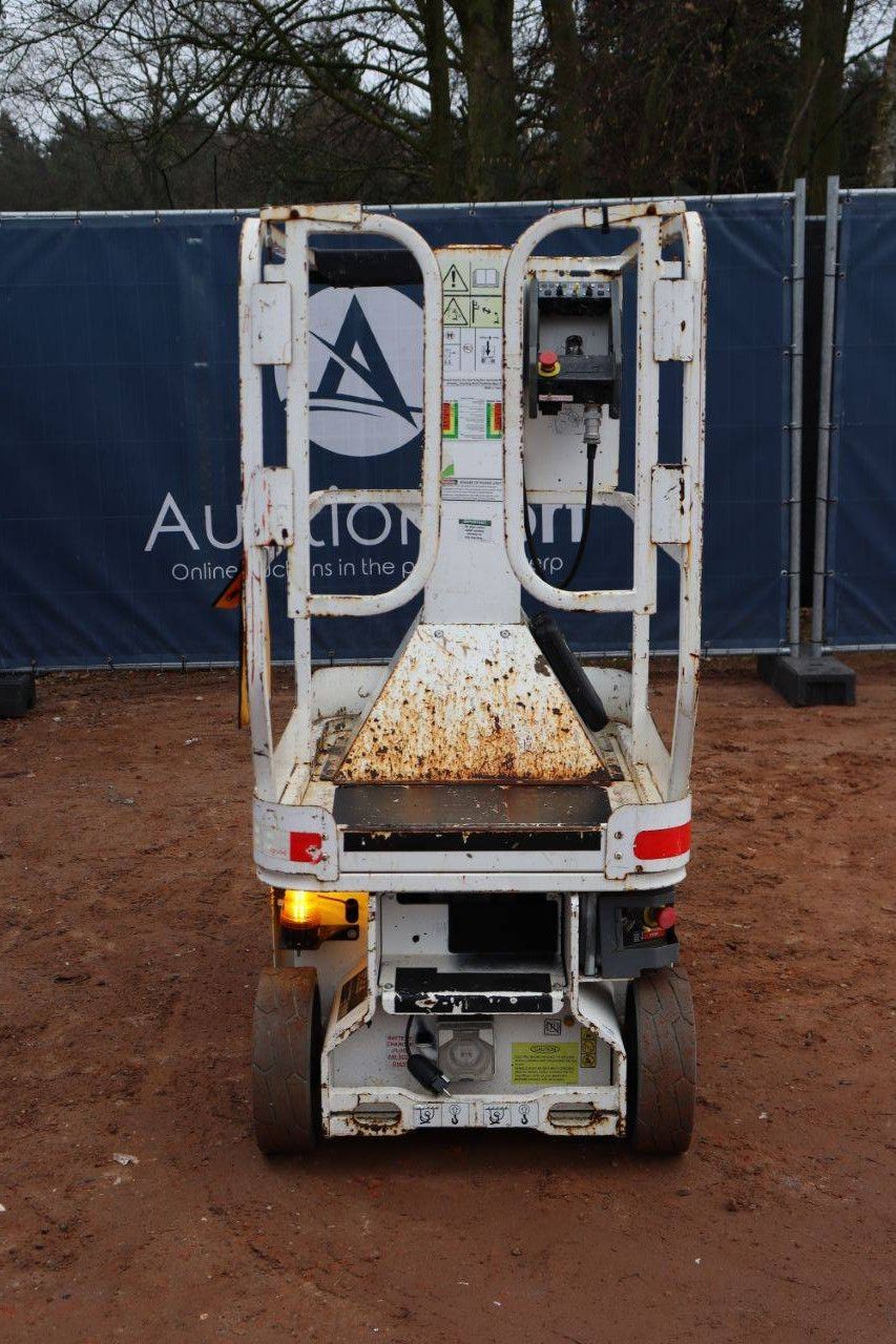 JLG 1230ES Elektrischer Mastlift 5,66 m 2013