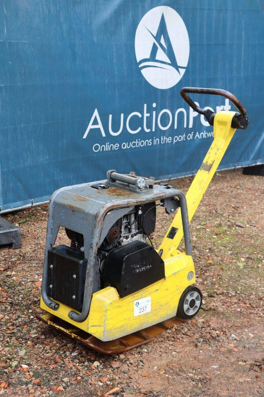 Vibrating plate Wacker Neuson DPU3050 Diesel 4.2kW 2016