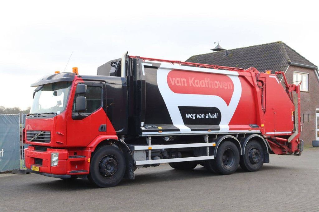 Waste collection truck Volvo FE S 6X2 R Diesel 2007