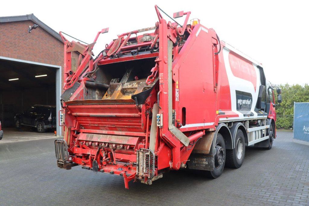 Waste collection truck Volvo FE S 6X2 R Diesel 2007