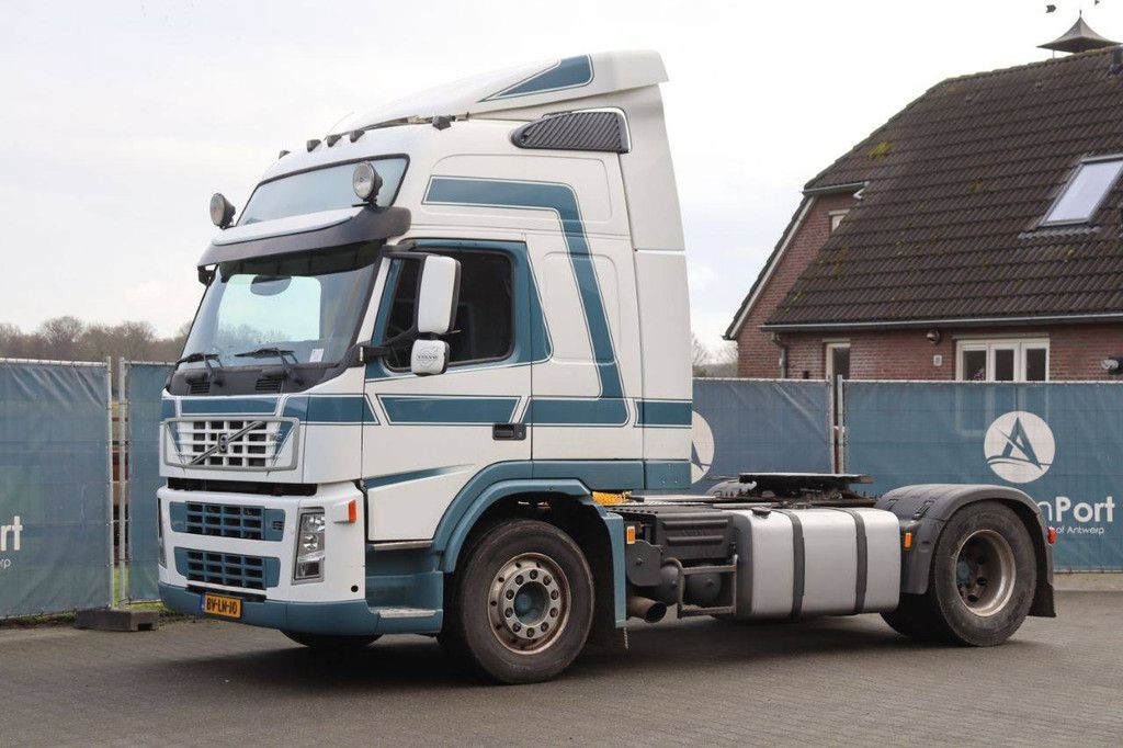 Fahrgestell mit Fahrerhaus Volvo FM 390 Diesel 2008