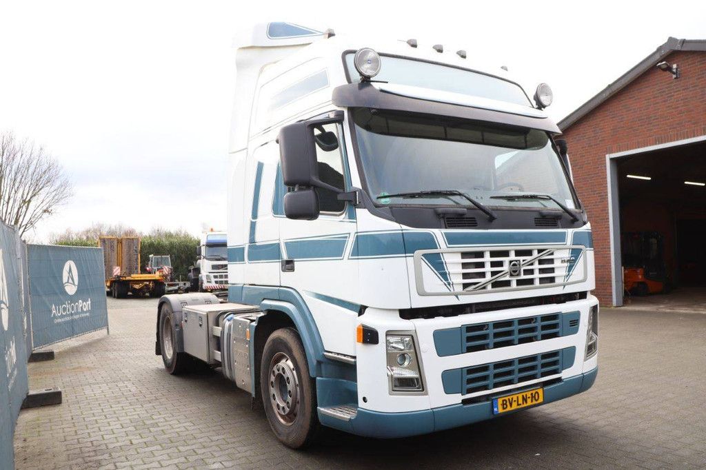 Fahrgestell mit Fahrerhaus Volvo FM 390 Diesel 2008