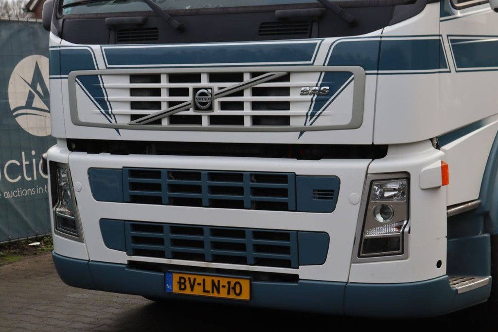 Fahrgestell mit Fahrerhaus Volvo FM 390 Diesel 2008