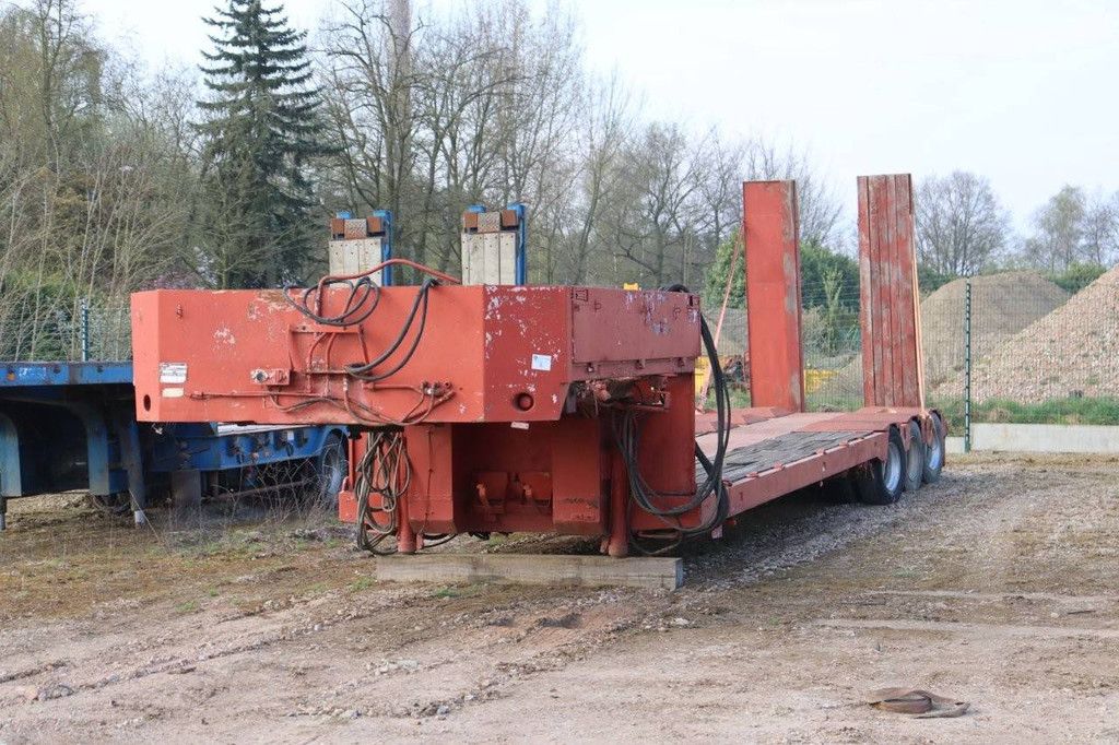 Semi-Low Loader Tec SVP 12.48.3 1992