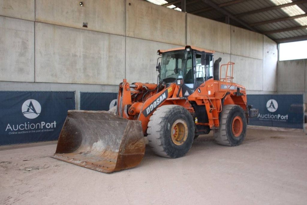 Wheel loader Doosan DL300 Series III Diesel 22kW 2014