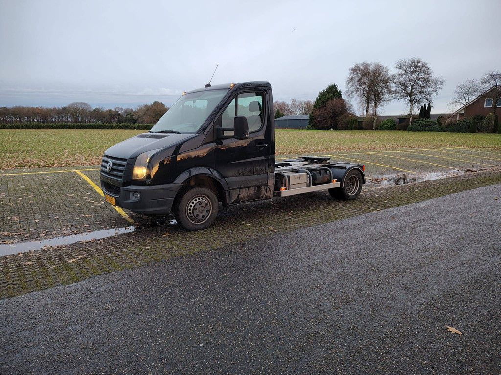 Fahrgestell mit Fahrerhaus Volkswagen CRAFTER Diesel 2015