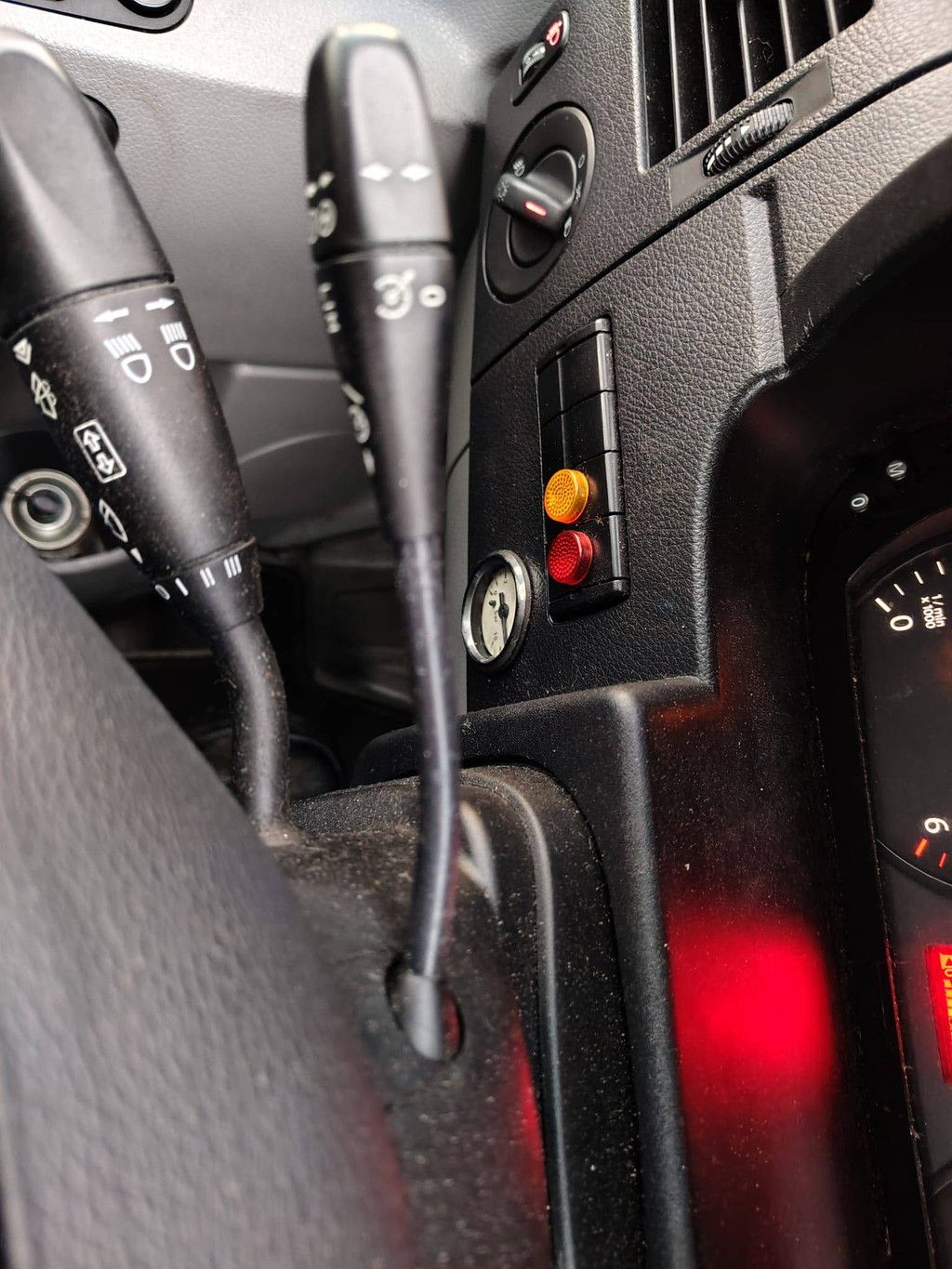 Fahrgestell mit Fahrerhaus Volkswagen CRAFTER Diesel 2015