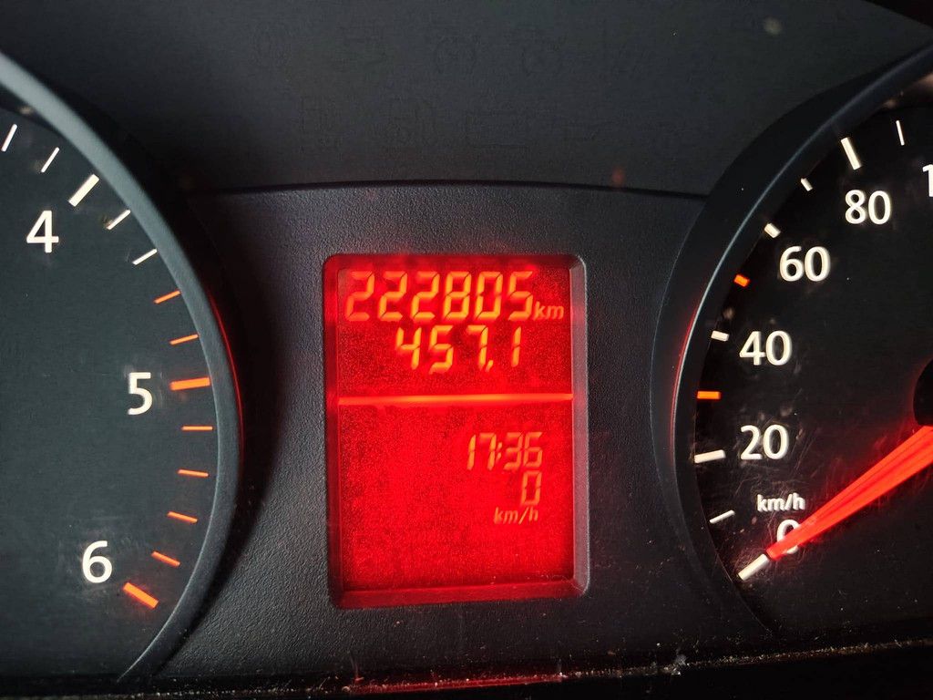 Fahrgestell mit Fahrerhaus Volkswagen CRAFTER Diesel 2015