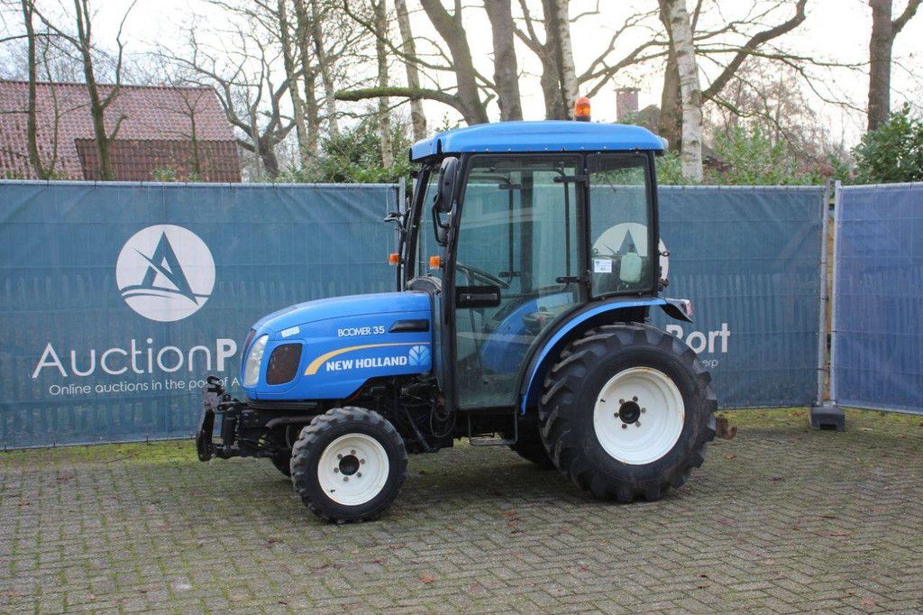 Kleintraktor New Holland Boomer 35 Diesel 35 PS 2017