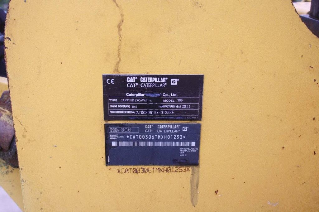 Crawler excavator Caterpillar 306 Diesel 40.5kW 2011