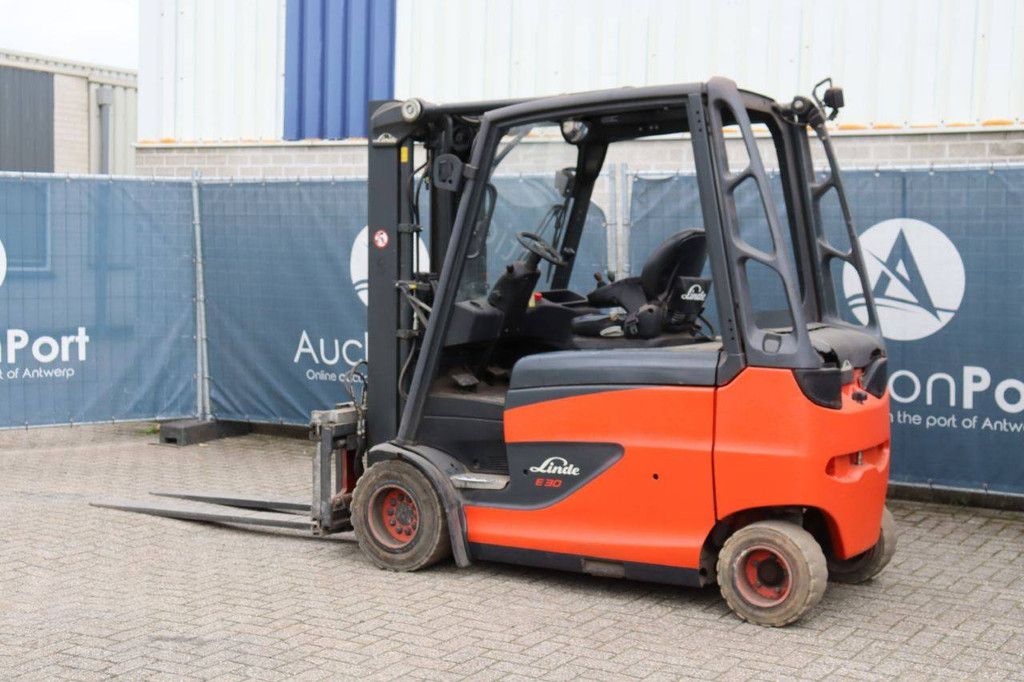 Linde E30HL-01/600 Elektro-Gabelstapler 3000 kg 2015