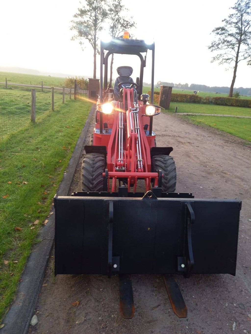 Wheel loader Mammut WL10 Diesel 18.4kW New
