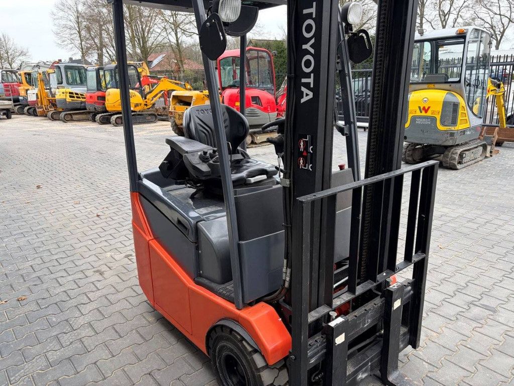 Gabelstapler Toyota 7FBEST13 Elektro 1200kg 2012