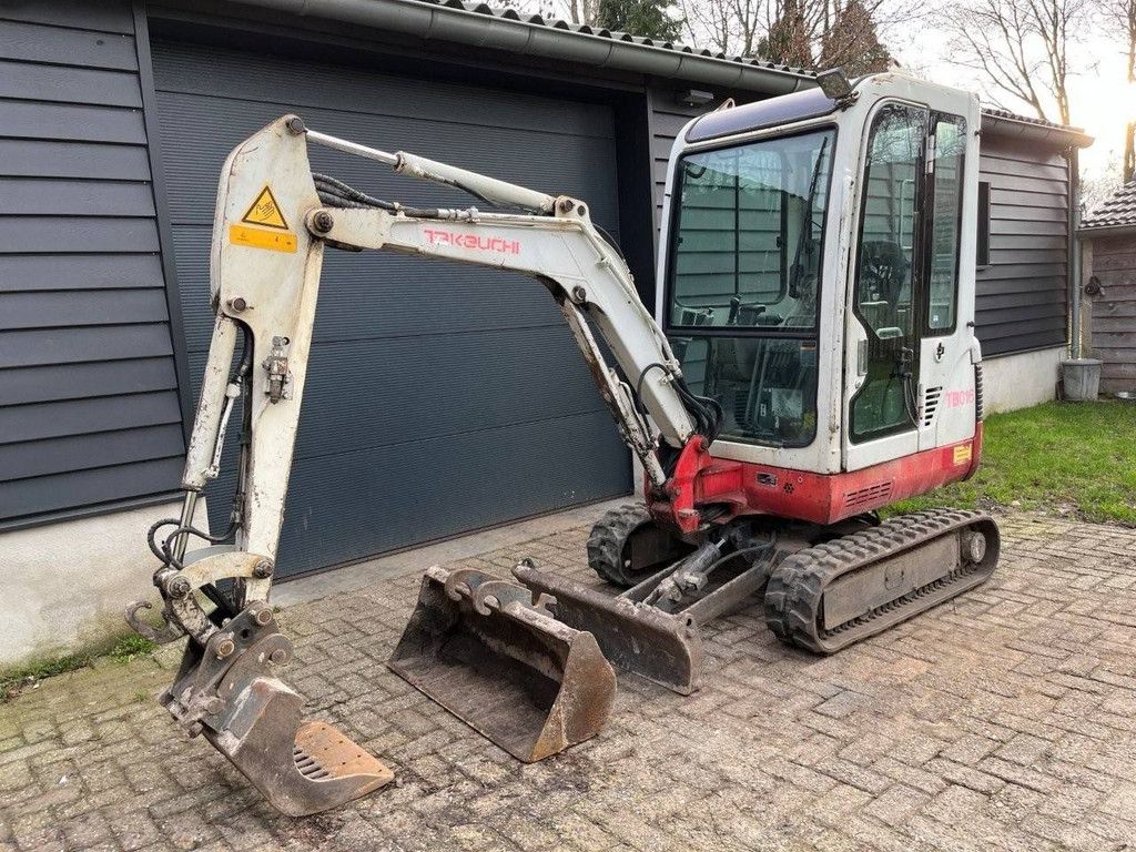 Mini excavator Takeuchi TB016 Diesel 9kW 2001