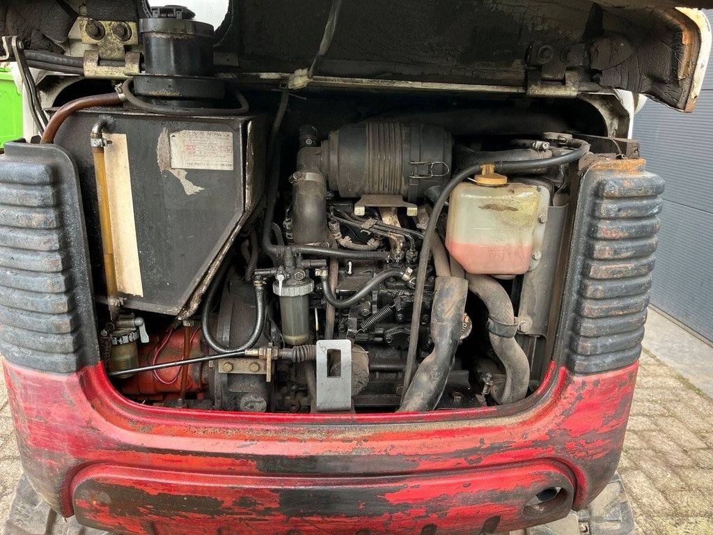 Mini excavator Takeuchi TB016 Diesel 9kW 2001