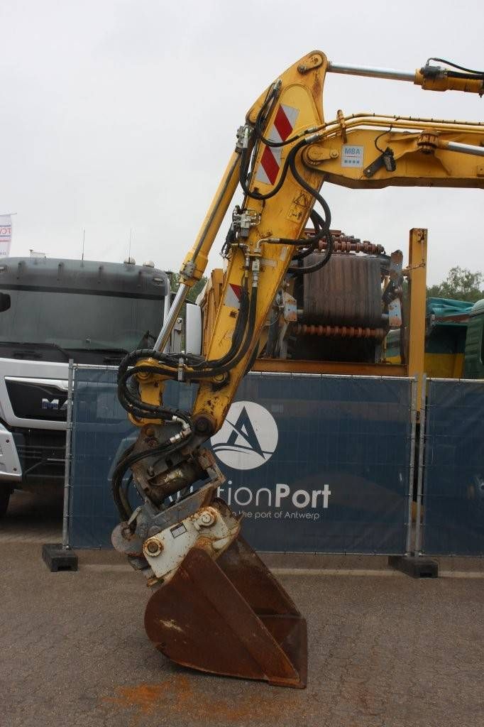 Wheel excavator New Holland MH5 Plus Diesel 2008