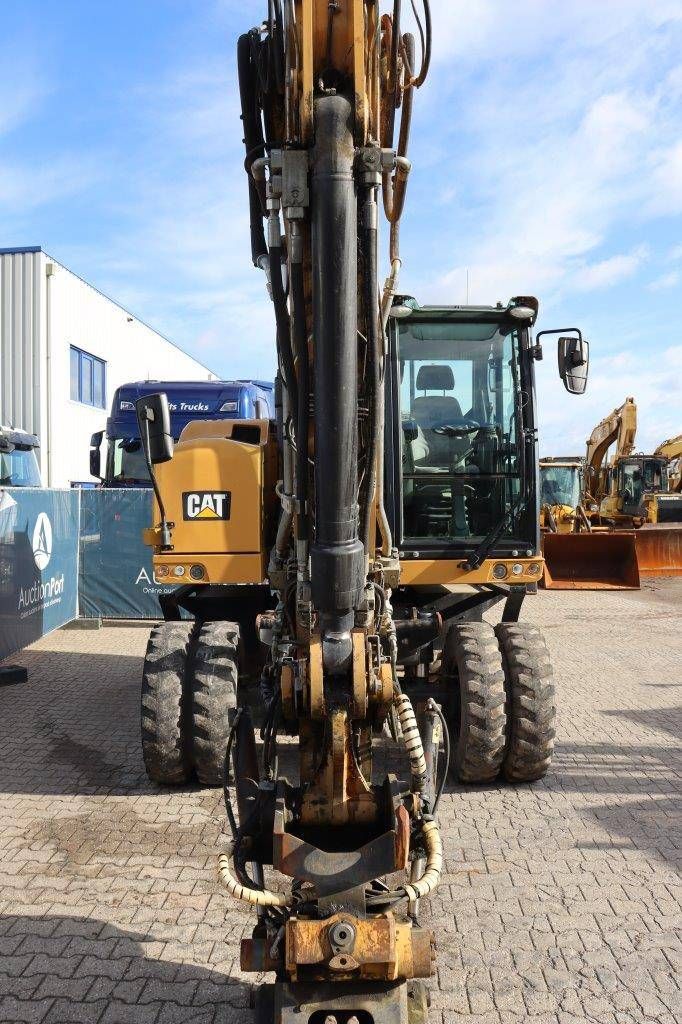 Wheel excavator Caterpillar M318F Diesel 2015