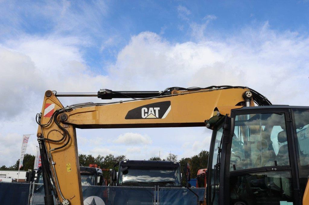 Wheel excavator Caterpillar M318F Diesel 2015