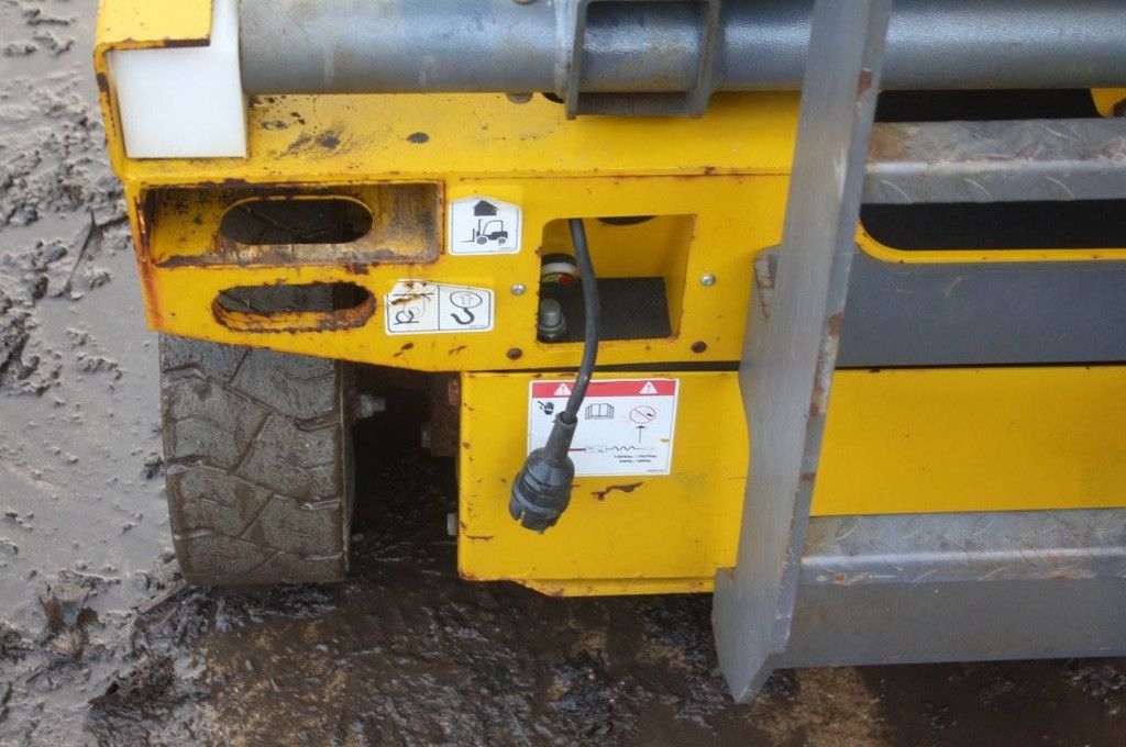 Scissor lift GMG 4646ED Electric 16.0m 2019