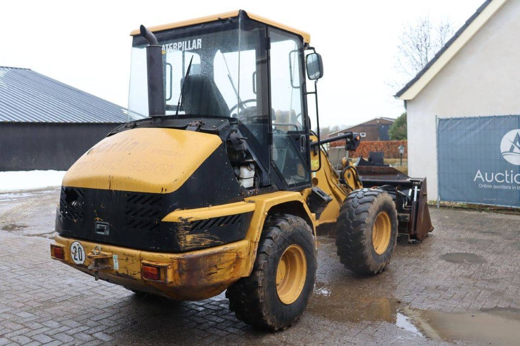 Wheel loader Caterpillar 906 Diesel 51kW 2006