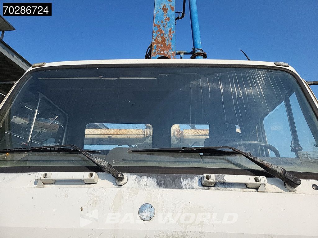 Mercedes SK 1922 4X2 Schwing Stetter KVM 26/22 Pump Steel Suspension Big-Axle Manual Euro 1